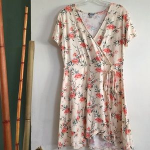 Never worn, pretty nude/pink